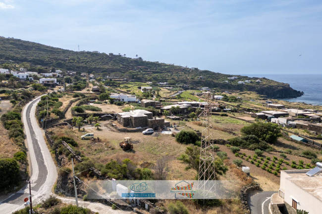 Casa Indipendente in vendita a Pantelleria