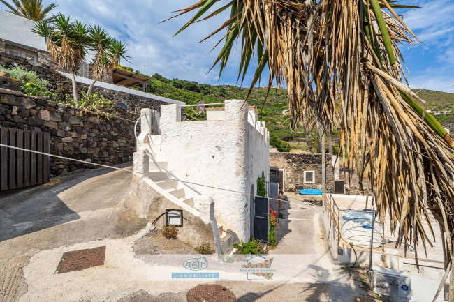 Casa Indipendente in vendita a Pantelleria
