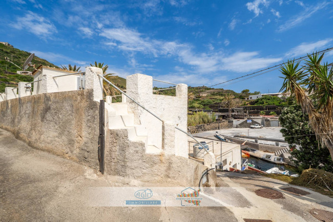 Casa Indipendente in vendita a Pantelleria