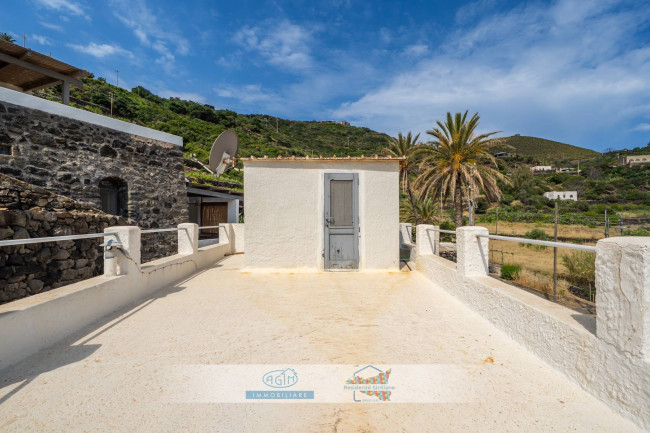 Casa Indipendente in vendita a Pantelleria