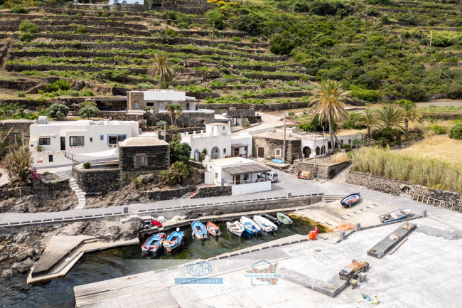 Casa Indipendente in vendita a Pantelleria
