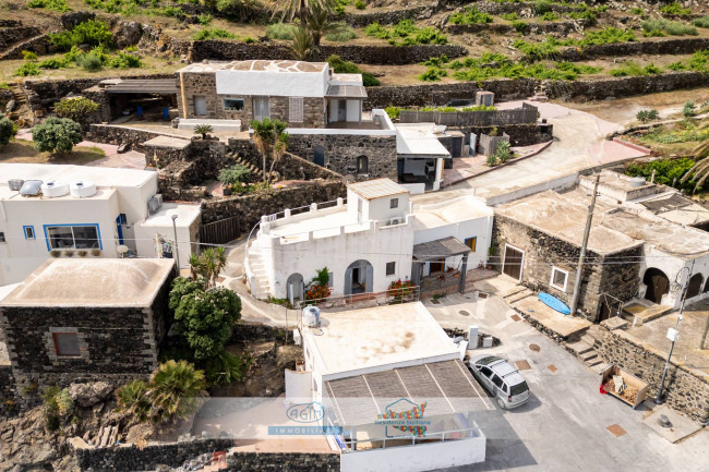 Casa Indipendente in vendita a Pantelleria