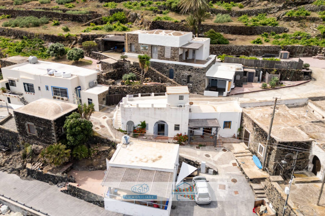 Casa Indipendente in vendita a Pantelleria