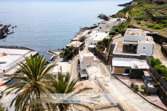Casa Indipendente in vendita a Pantelleria