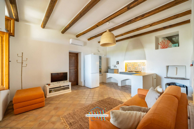 Appartamento in vendita a Santa Marina Salina