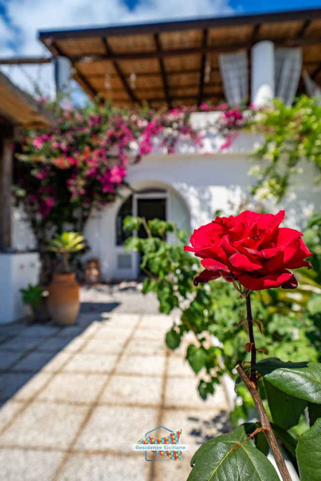 Villa Singola in vendita a Santa Marina Salina