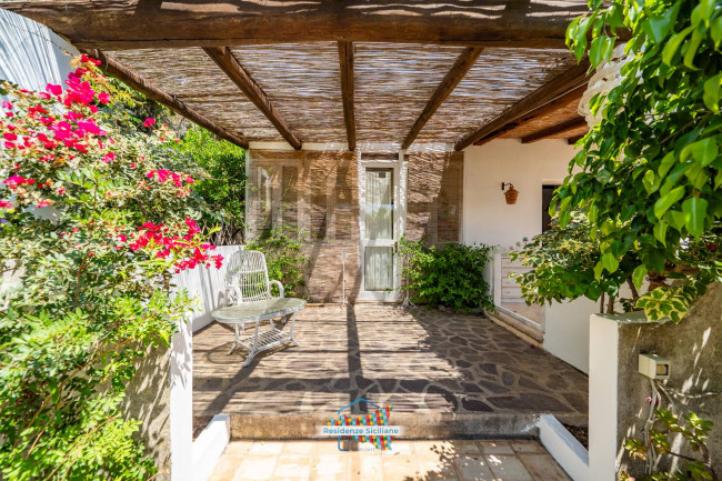 Villa Singola in vendita a Santa Marina Salina