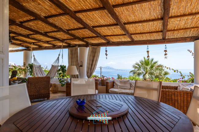 Villa Singola in vendita a Santa Marina Salina