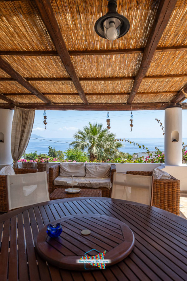 Villa Singola in vendita a Santa Marina Salina