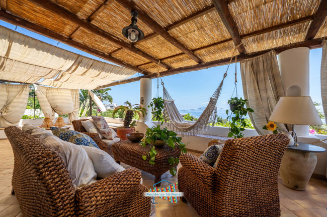 Villa Singola in vendita a Santa Marina Salina