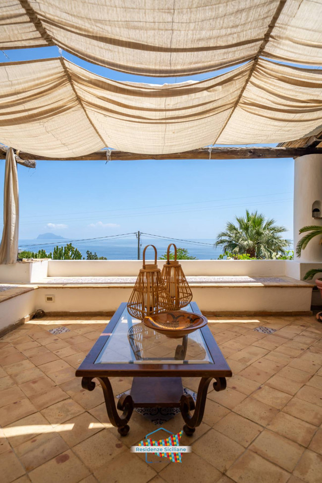 Villa Singola in vendita a Santa Marina Salina