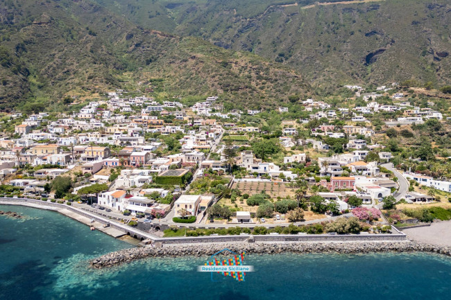 Villa Singola in vendita a Santa Marina Salina