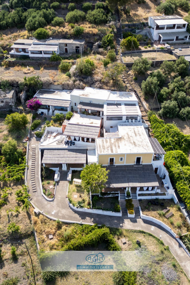 Casa Indipendente in vendita a Santa Marina Salina