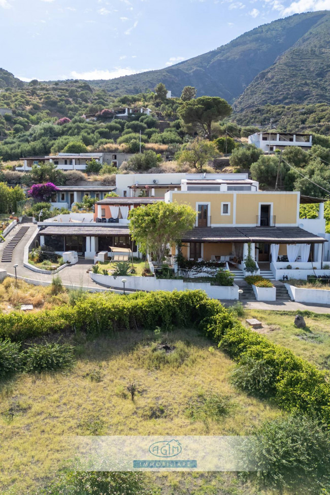 Casa Indipendente in vendita a Santa Marina Salina