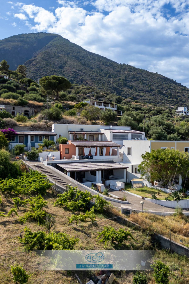 Casa Indipendente in vendita a Santa Marina Salina