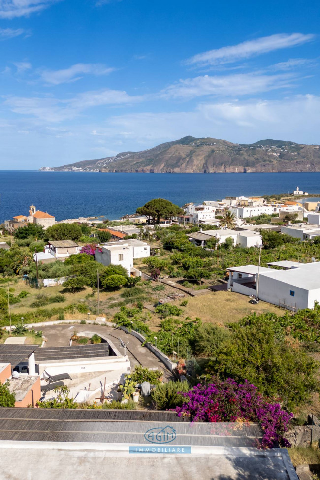 Casa Indipendente in vendita a Santa Marina Salina