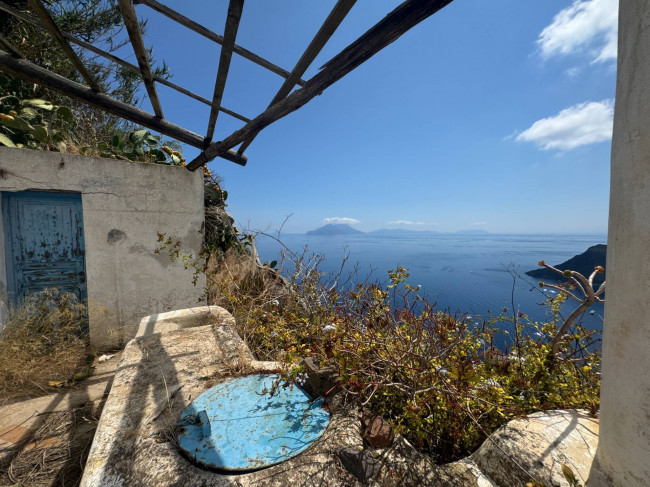 Rudere in vendita a Lipari