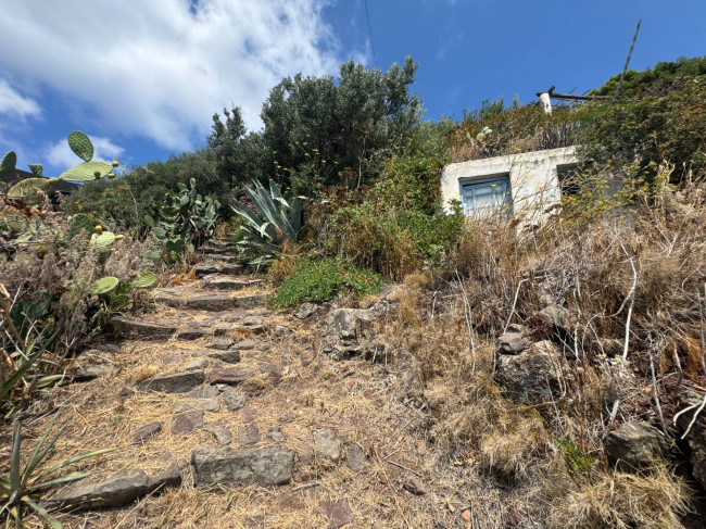 Rudere in vendita a Lipari