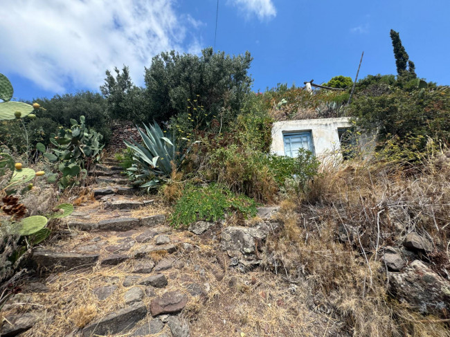 Rudere in vendita a Lipari