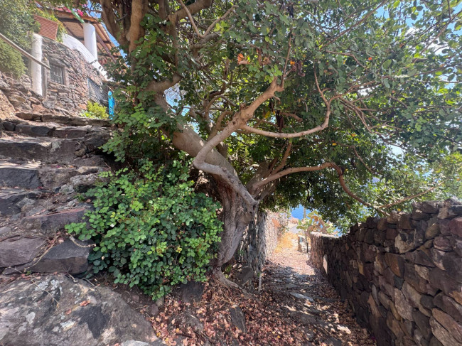 Rudere in vendita a Lipari