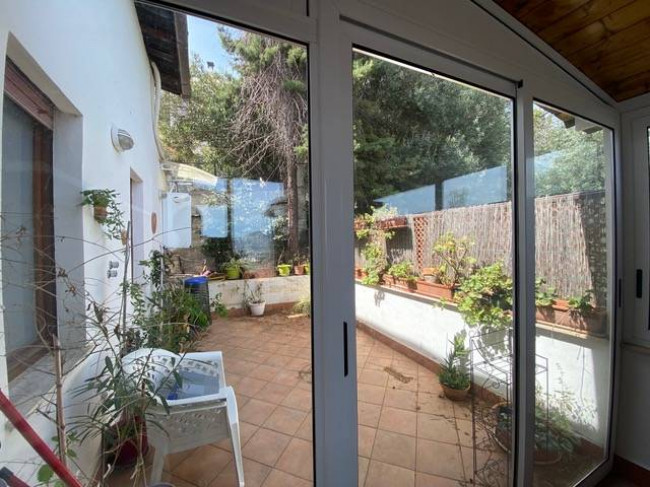 Appartamento in Villa in affitto a Palermo