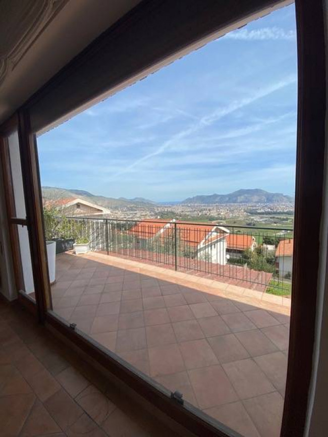 Appartamento in Villa in affitto a Palermo
