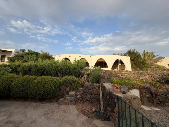 Appartamento in vendita a Pantelleria