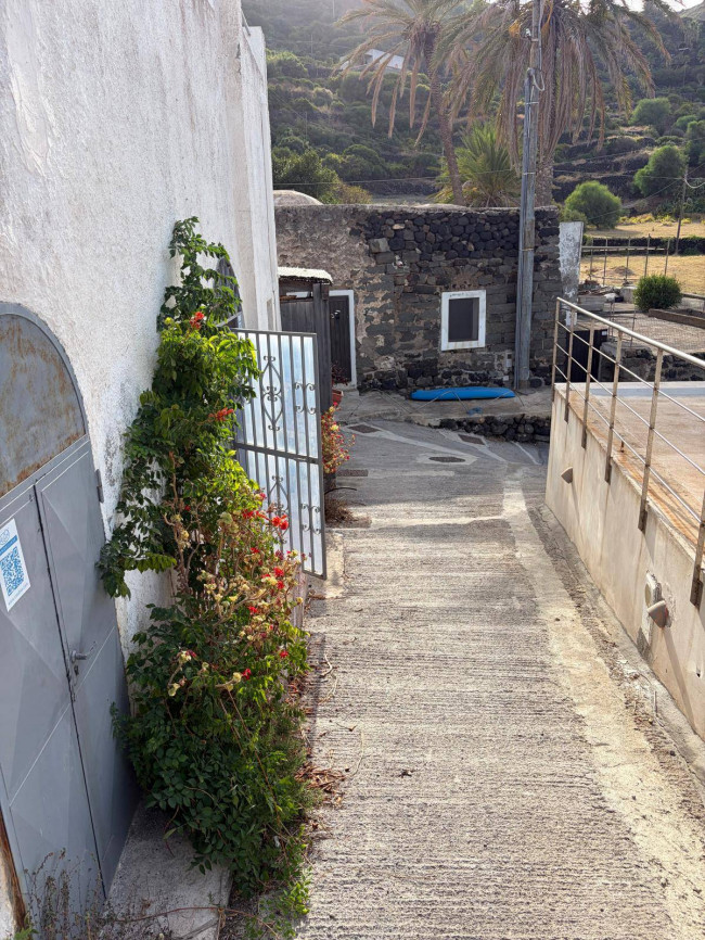 Casa Indipendente in vendita a Pantelleria
