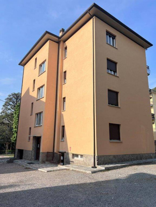 Bilocale a Canzo