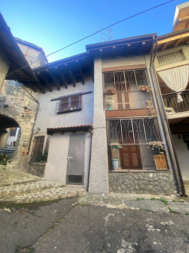 Porzione di casa a Rezzago