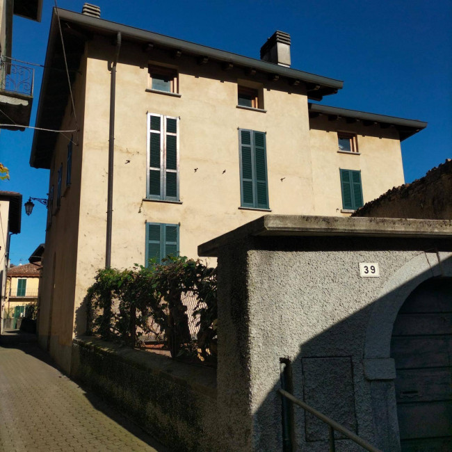 Casa singola a Magreglio