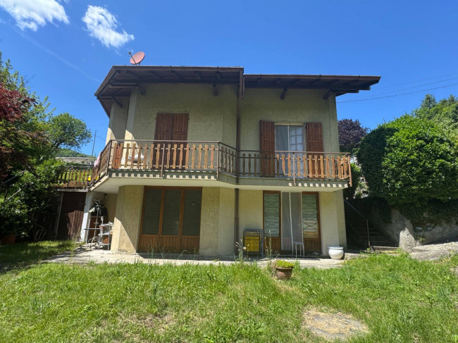 Villa a Asso