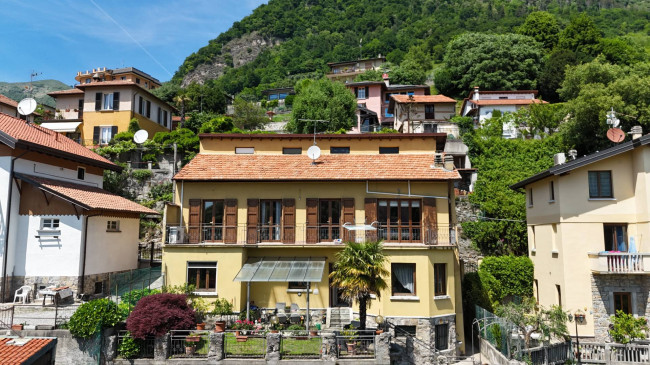 Villa a Caslino d'Erba