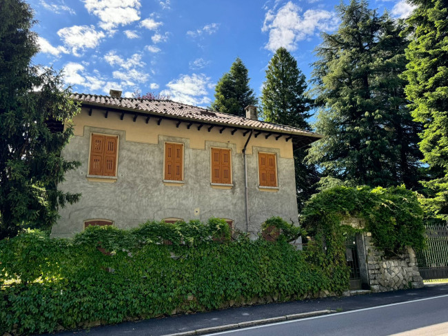 Trilocale a Magreglio