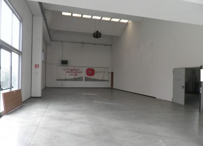 Capannone Commerciale PISA affitto  Ospedaletto  Immobiliare San Silvestro