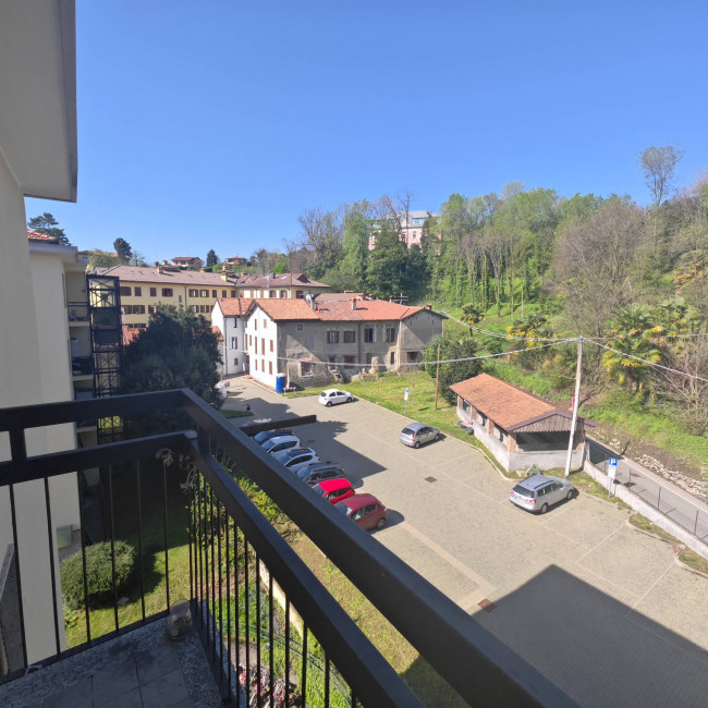 Appartamento in affitto a Montano Lucino (CO)