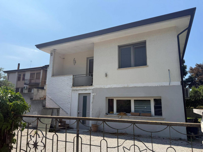 CASA SINGOLA