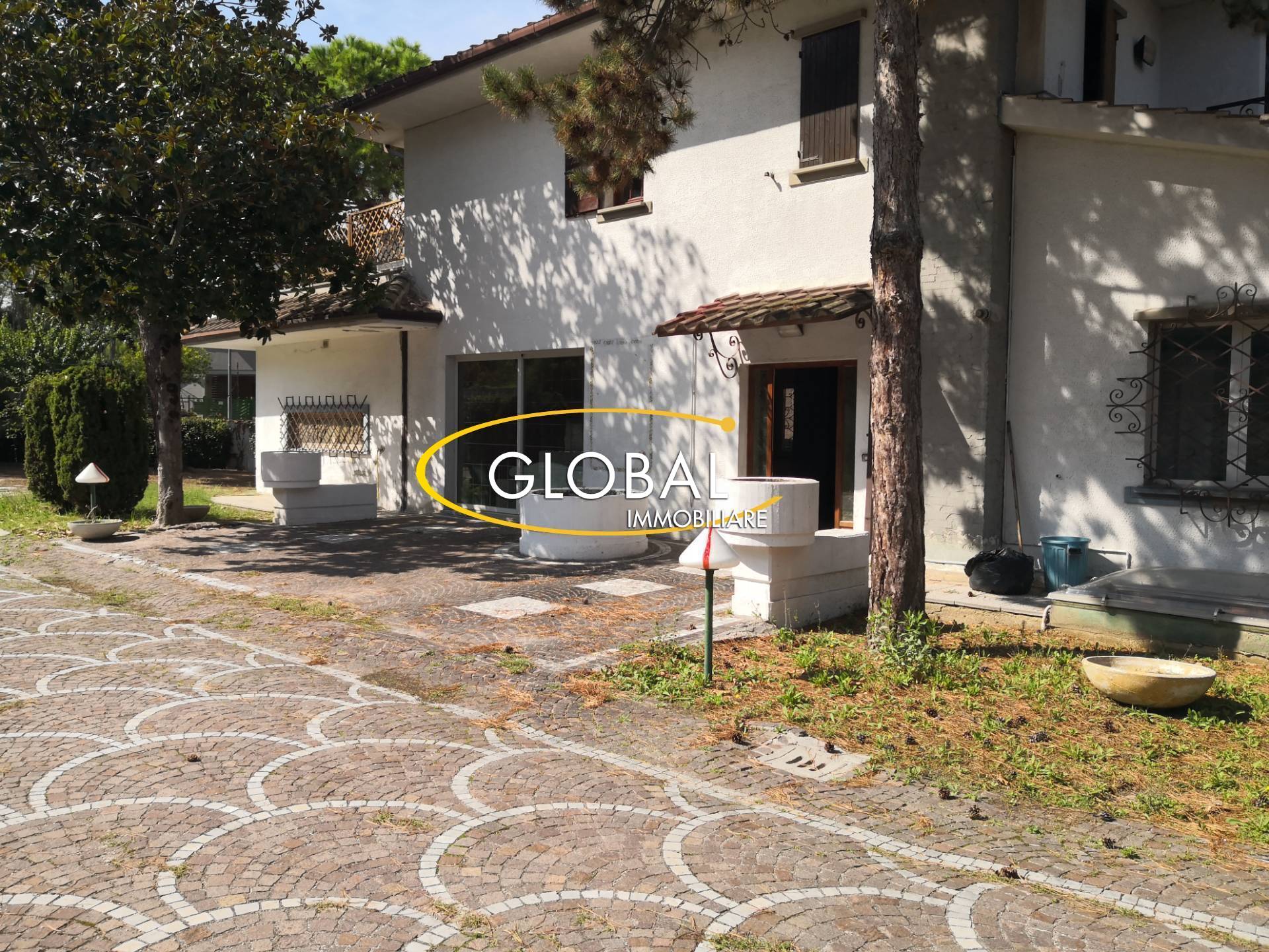 Villa in Vendita a Ancona, 350 m²