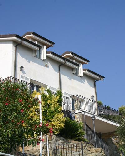 Villa for Sale to Andora