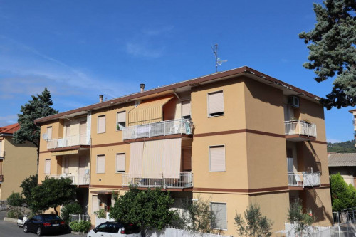 Four-room flat for Sale to Andora