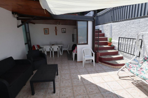 VILLETTA A SCHIERA in vendita a Andora