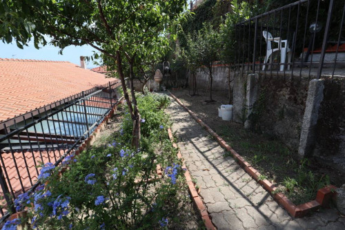 VILLETTA A SCHIERA in vendita a Andora