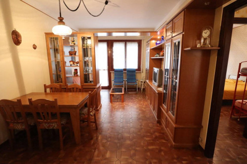 Three-room flat for Sale to Andora