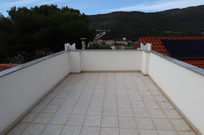 VILLA in vendita a Andora