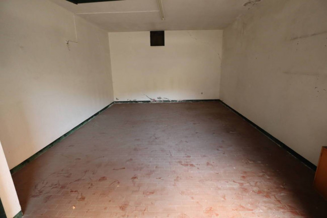 Box o garage in vendita a Andora