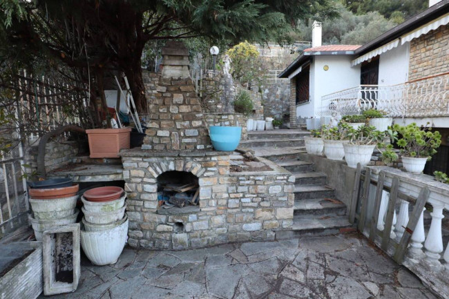 VILLA in vendita a Andora