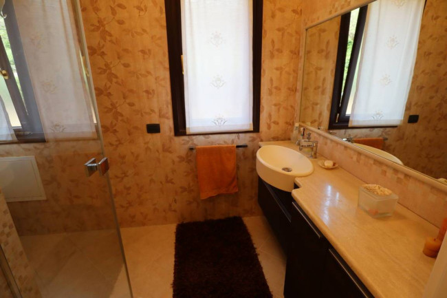 APPARTAMENTO IN VILLA in vendita a Andora