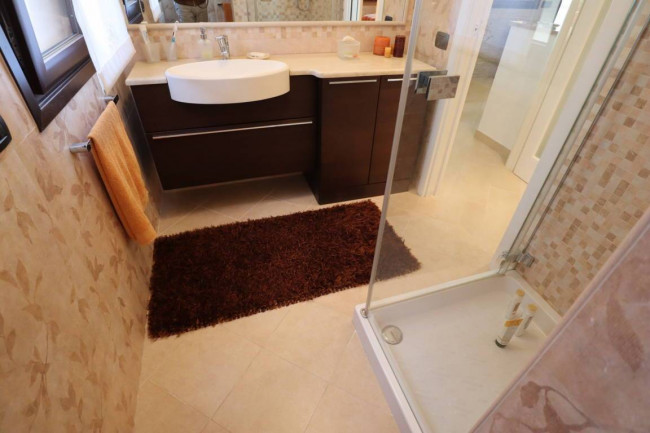 APPARTAMENTO IN VILLA in vendita a Andora