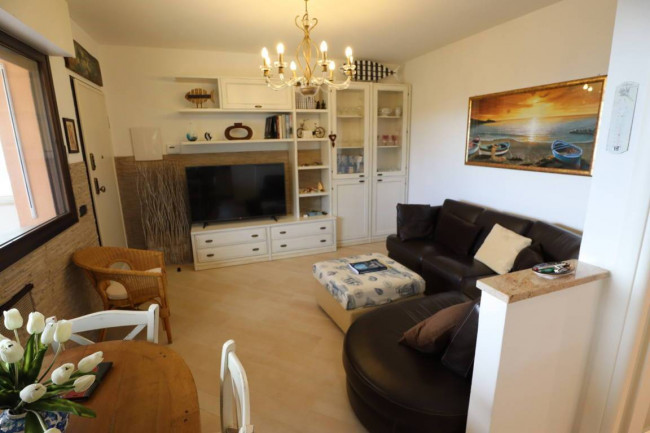 APPARTAMENTO IN VILLA in vendita a Andora