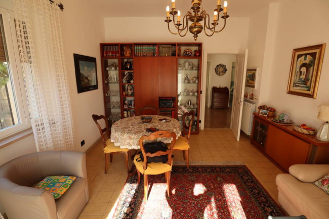 QUADRILOCALE in vendita a Andora